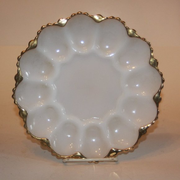 Milk Glass Vintage Deviled Egg Dish  Gold trim, great condition - Picture 1 of 2